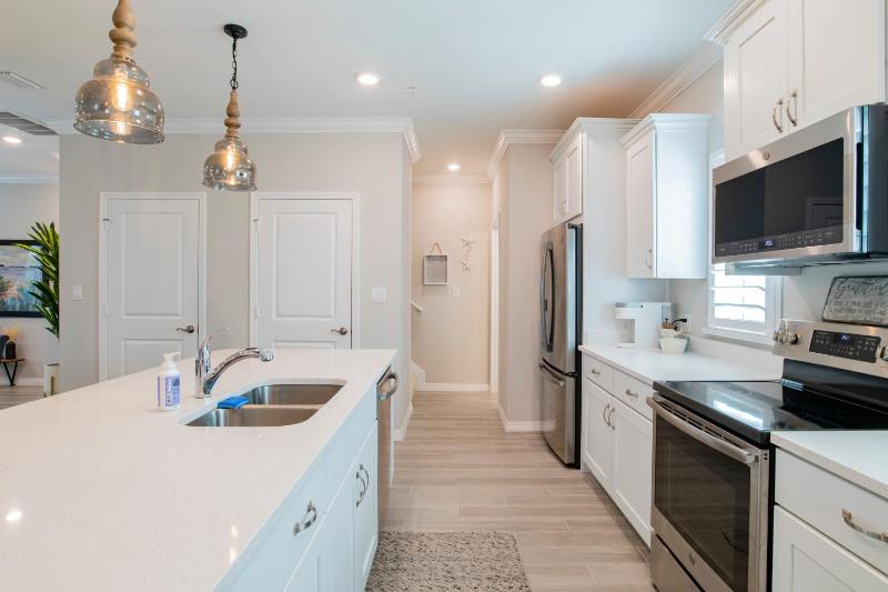 Lost Key 14282 Beach Heather Ct By Pkrm - image 24