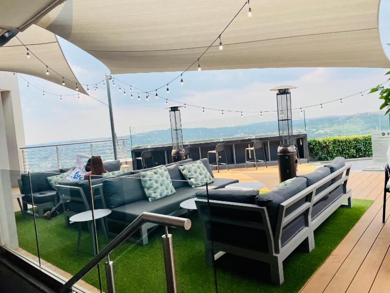 Menlyn Maine Trilogy Hotel - image 10