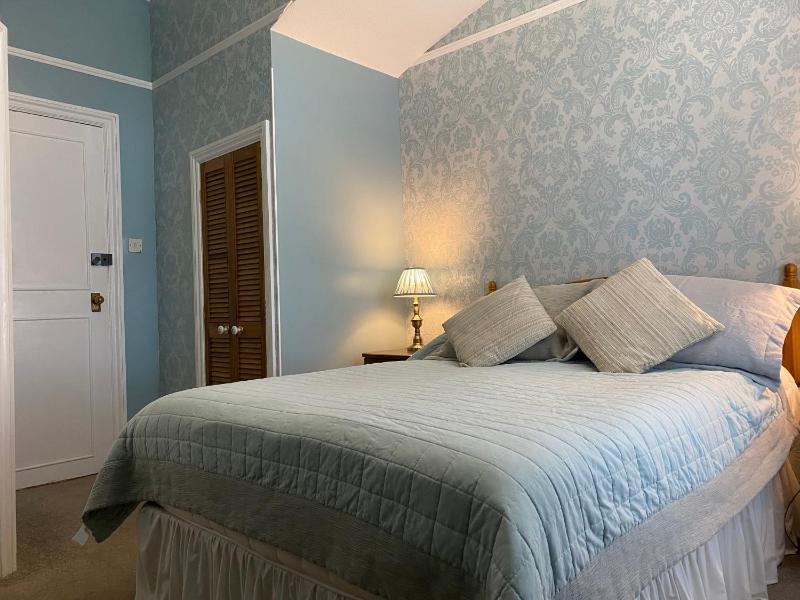Double Room with Sea View image 3
