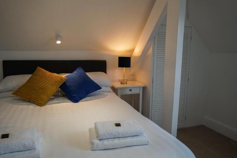Single Room image 2