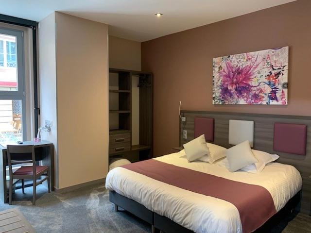 Double Room image 1