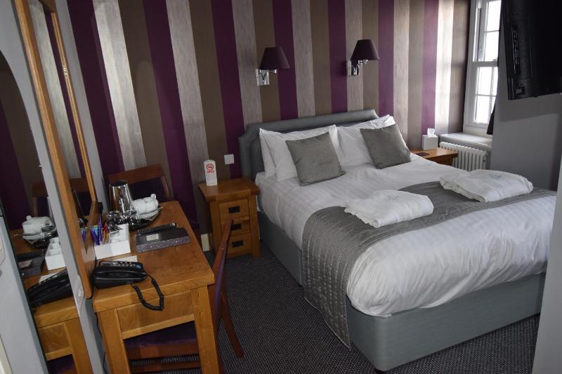 Cosy King image 1