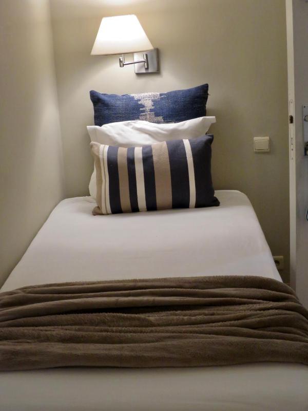 Comfort Triple Room image 4