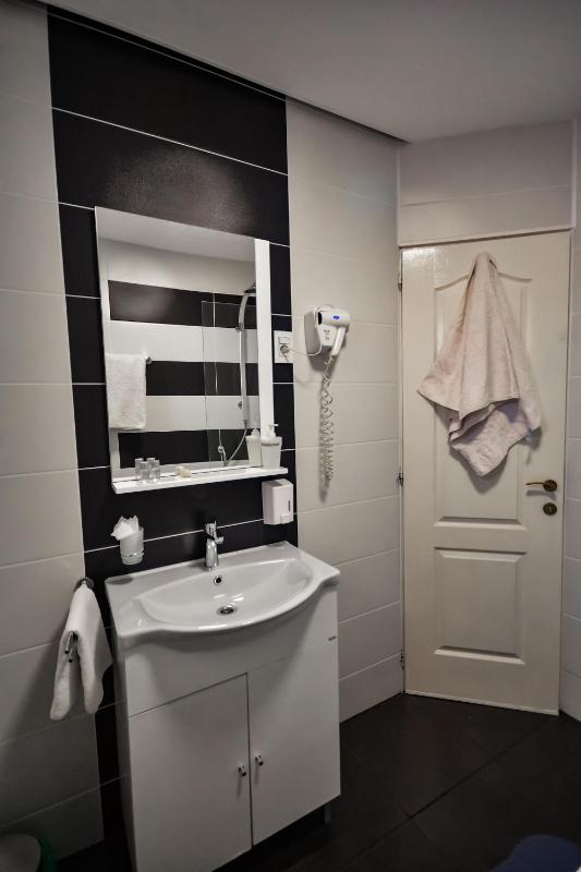 Triple Room image 2