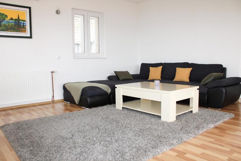 House Basta - Free beach parking - image 8