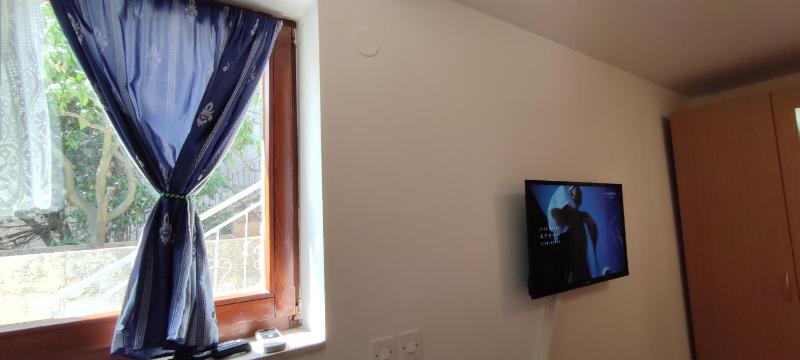 Studio Apartment image 4