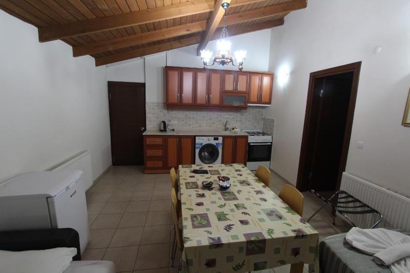 Family Room image 2