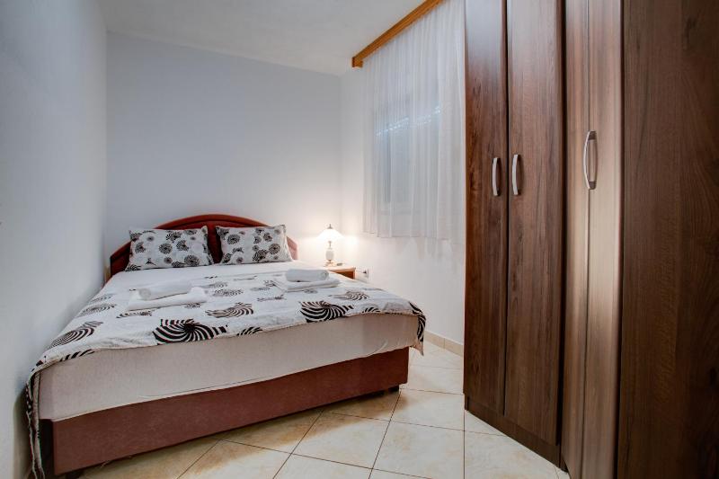 One-Bedroom Apartment (4 Adults) image 4
