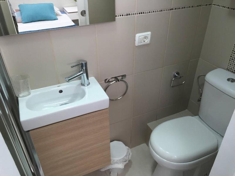 Delicious Los CristianosAchacay2bdr 2bathr Beach close wifi free - image 26