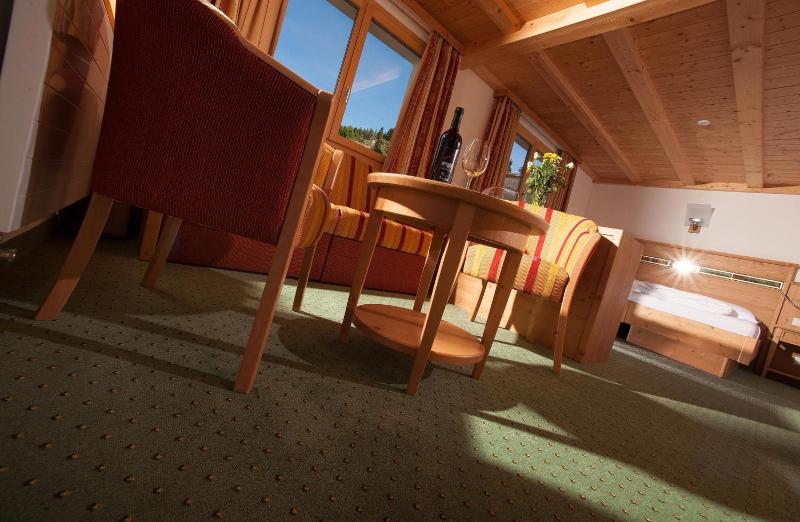 Family Room image 4