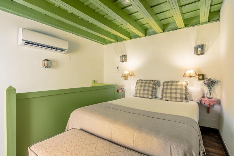 Duplex Room (2-3 Adults) image 3