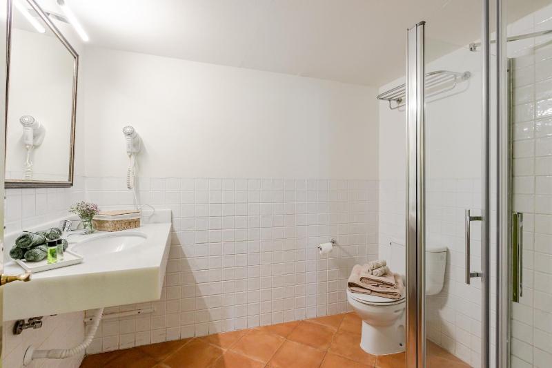 Triple Room image 2