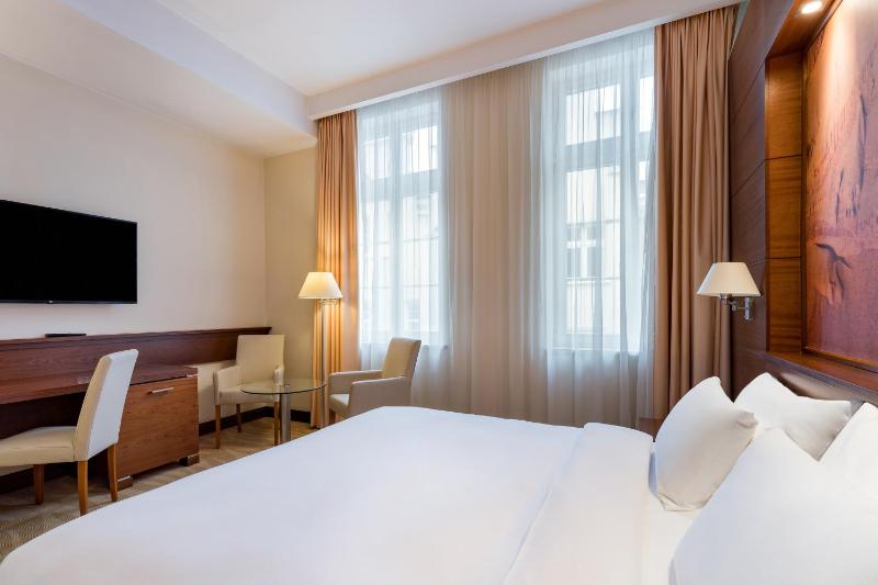 Superior Room image 2