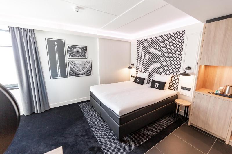Suite image 2