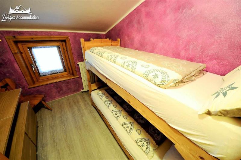Two-Bedroom Apartment with View image 2