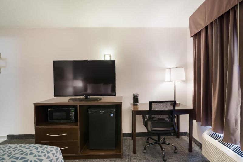 Standard Queen Room - Non Smoking image 4