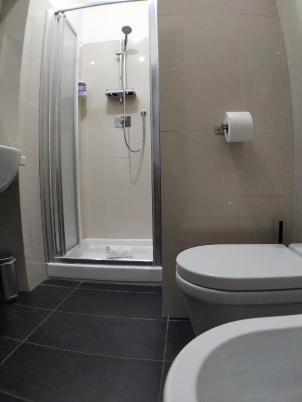 Double or Twin Room with Private Bathroom image 2