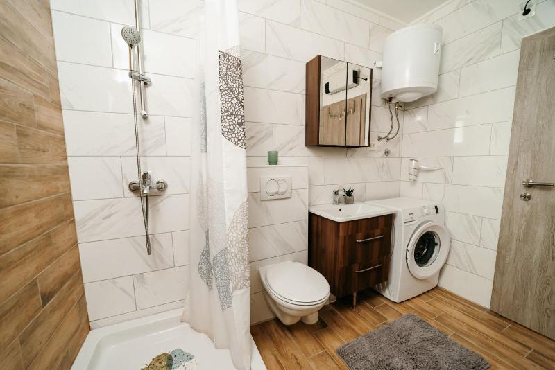 Two-Bedroom Apartment with Sea View image 2