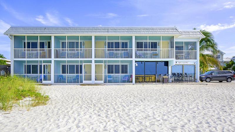 Resort Sixty-Six - image 16