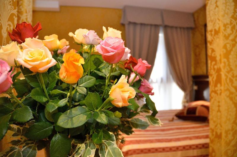 Quadruple Room image 3