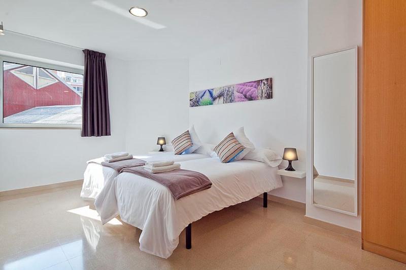 Two-Bedroom Apartment with Terrace image 2
