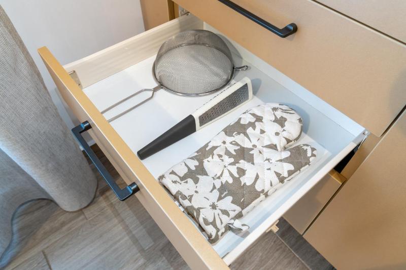 One-Bedroom Apartment image 2
