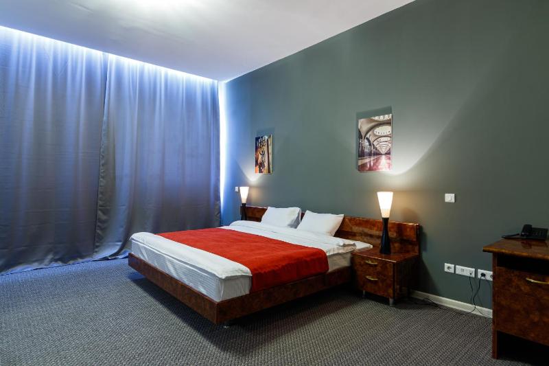 Executive Suite image 3