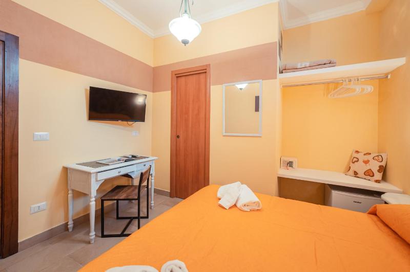 Taormina Garden Hotel - image 33