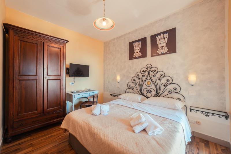 Taormina Garden Hotel - image 21