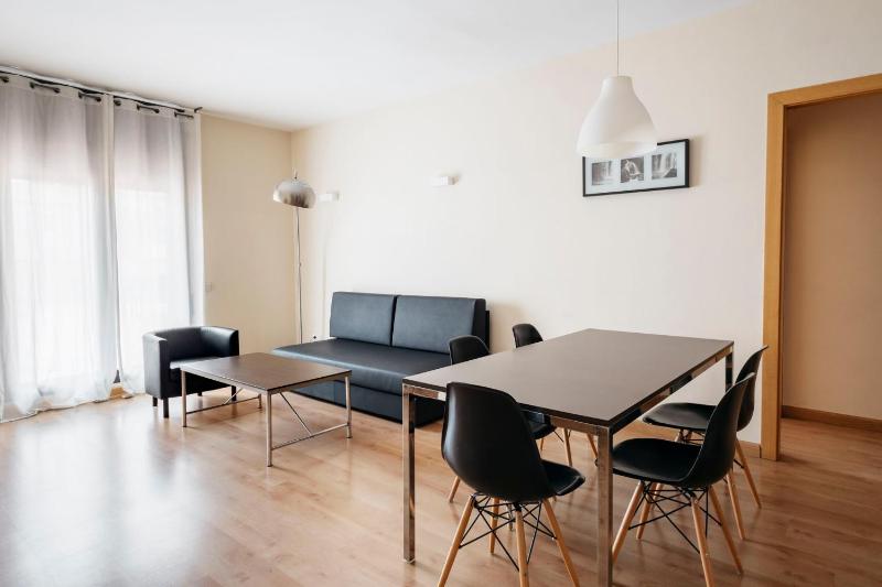 Deluxe Apartment with Terrace image 3