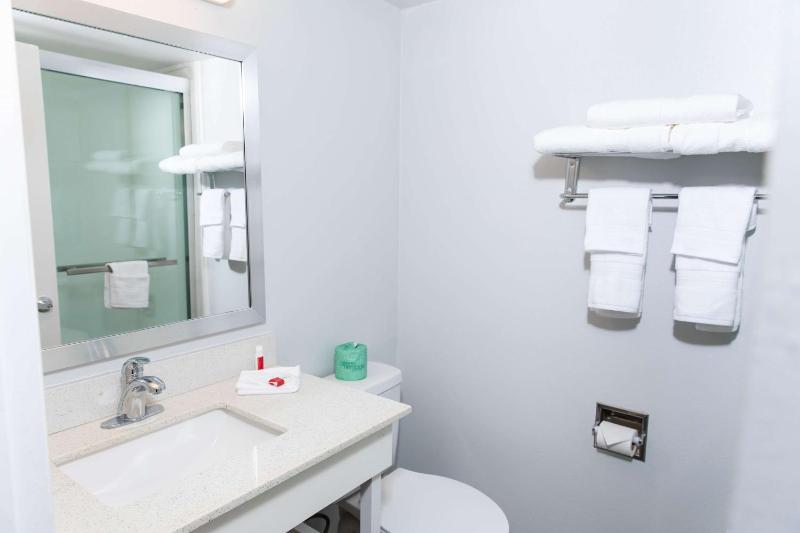 Deluxe Quadruple Room - Non-Smoking image 4