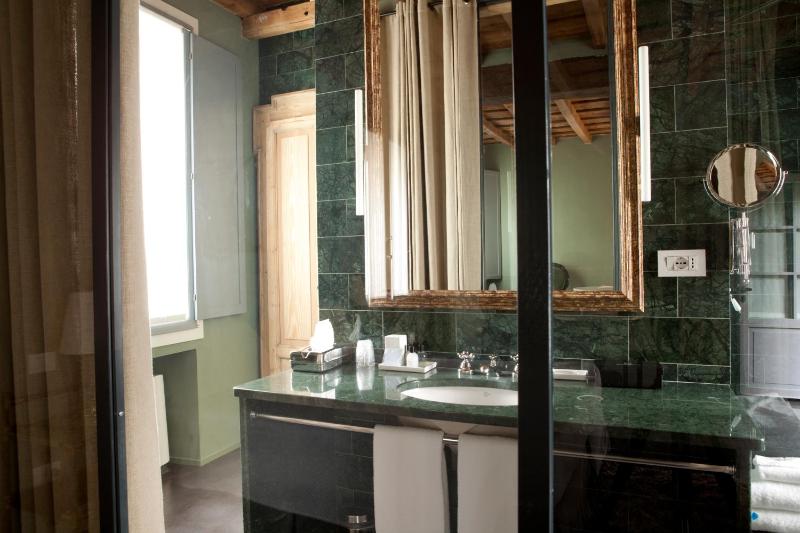 Deluxe Double or Twin Room - Annex image 2