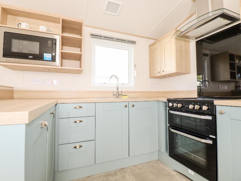 109 Bude - image 2
