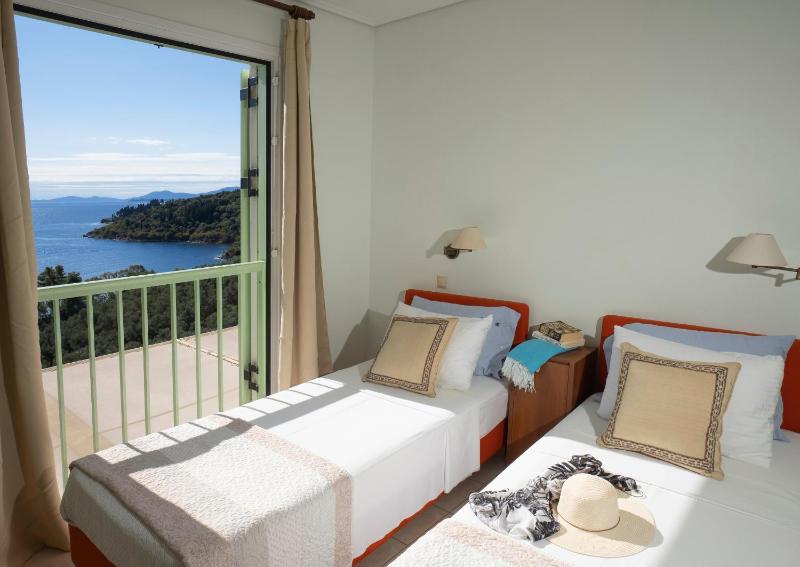 Kerasia Bay View Villa - image 6