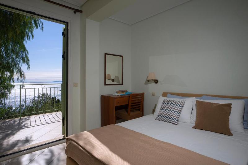 Kerasia Bay View Villa - image 26