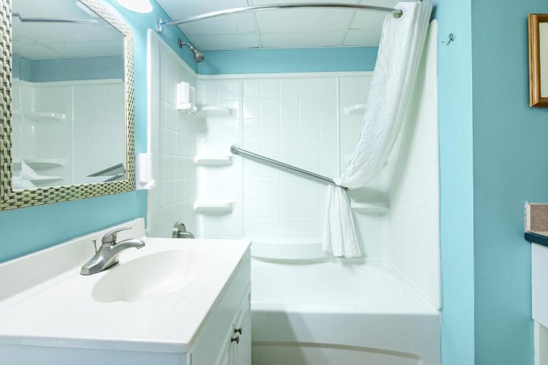 Two-Bedroom Suite image 4