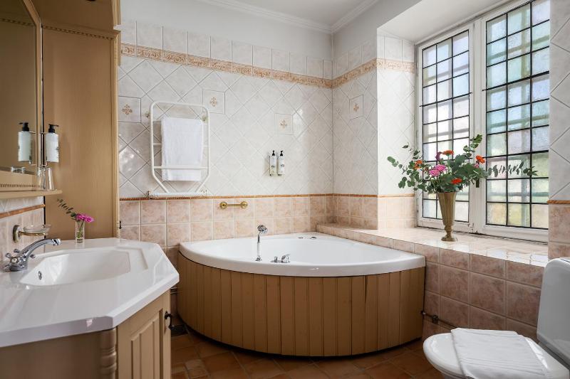 Suite image 2