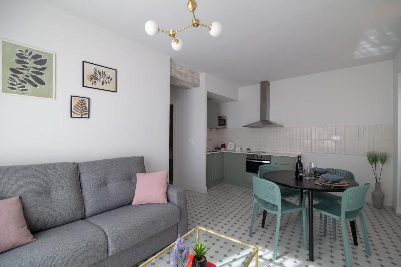 Apartamentos Teatro by Be Alicante - image 10