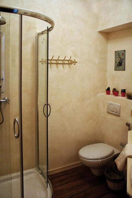 Budget Double or Twin Room image 4