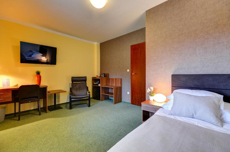 Single Room image 1