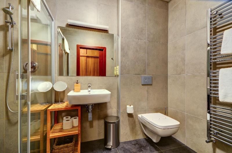 Single Room image 4