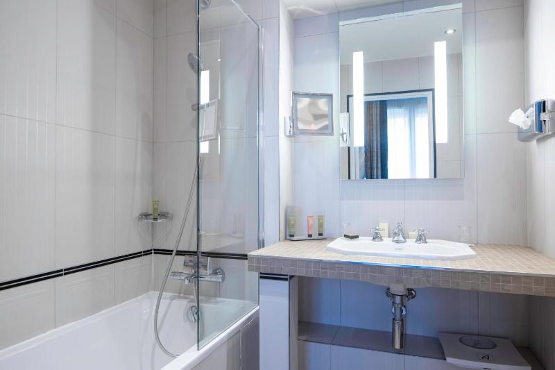 Superior Double Room image 1
