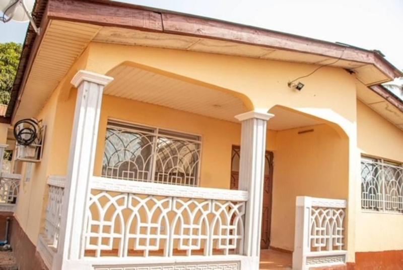 Full AirCon- 3Bed Villa- A c- WiFi- HotWater - image 10