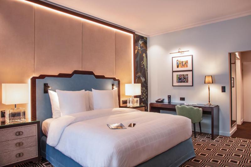 Unique! Renovated Superior room 28m2 image 1