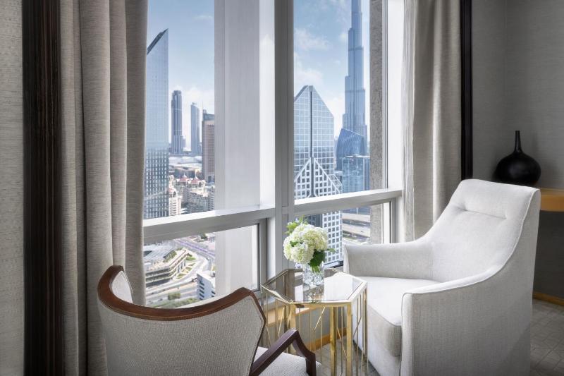 Deluxe King Room with Burj Khalifa View image 2