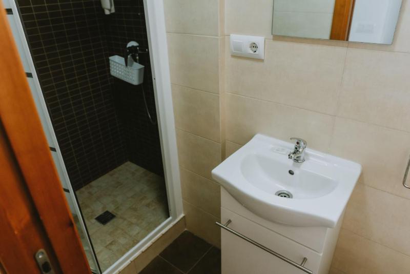 Two-Bedroom Apartment (4 Adults) image 2