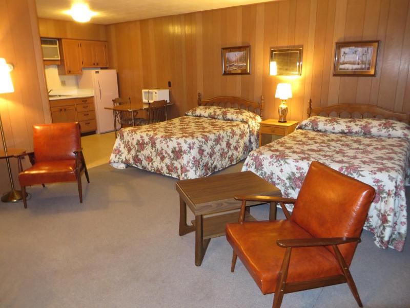 Deluxe Double Room image 2