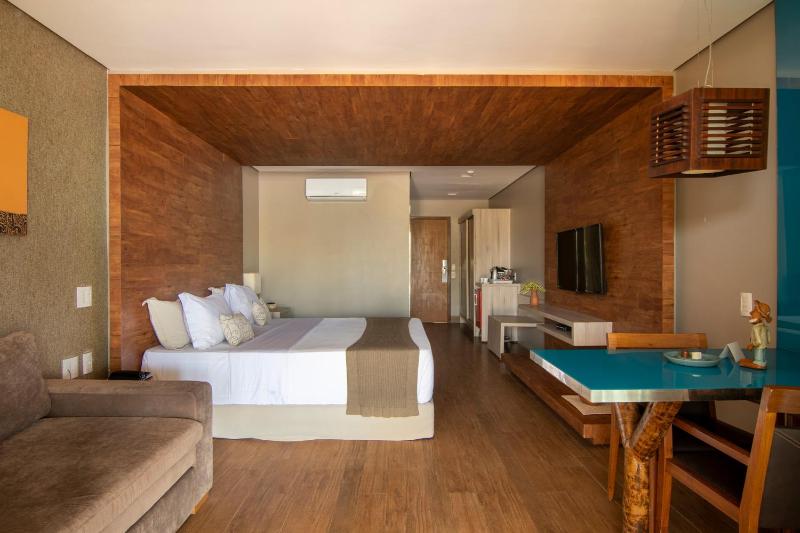 Carmel Charme Resort - image 38