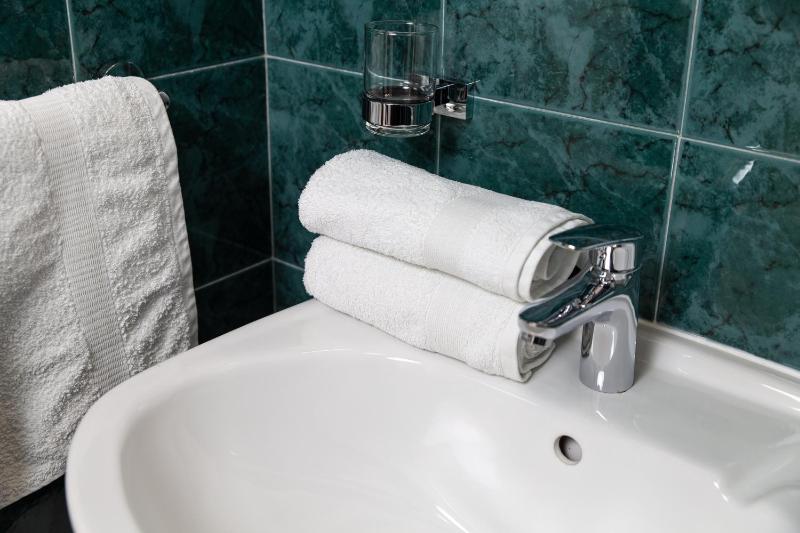 Triple Room with Private Bathroom image 2