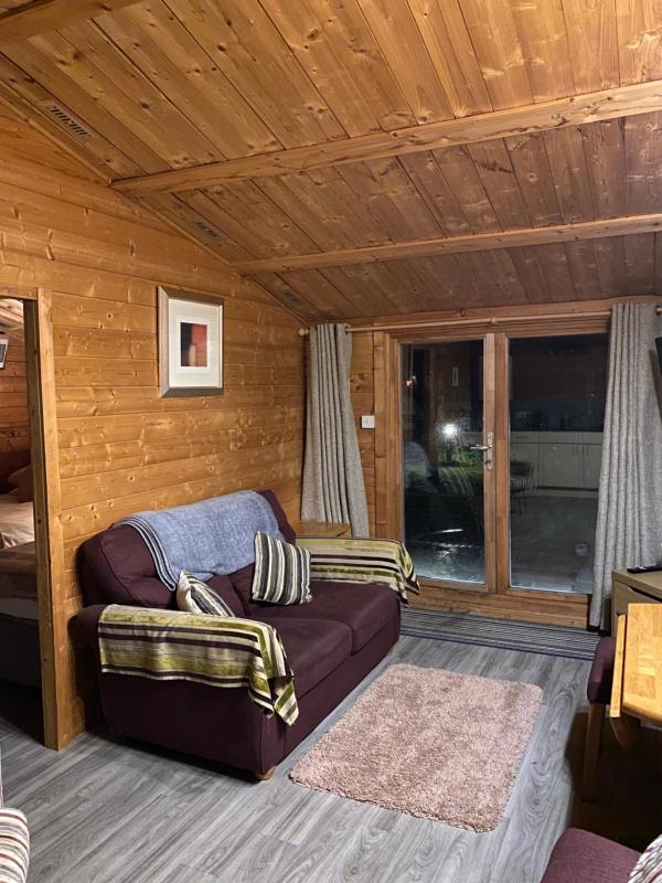 One-Bedroom Chalet image 3
